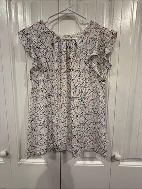 Alex‎ &Lili Lightweight Printed Ruffle-Sleeve Blouse in White with Navy & Coral